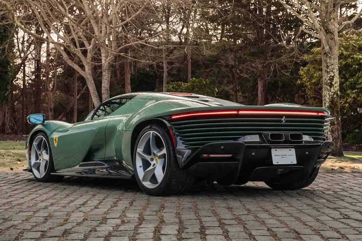 オークションに出品予定の2025年式フェラーリ「デイトナSP3」(c)2026 BROAD ARROW Auctions