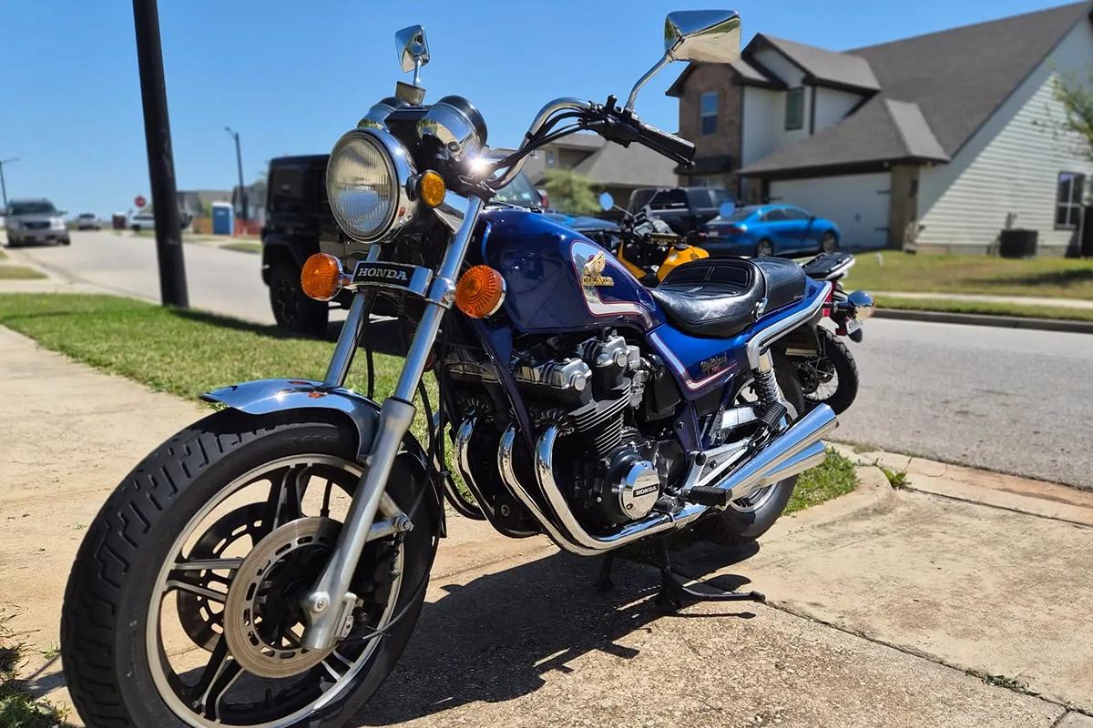 米国オンラインオークションに出品、落札された1982年式ホンダ「CB750SCナイトホーク」