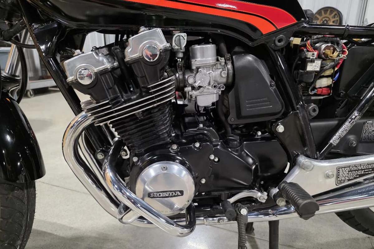 米国オンラインオークションに出品、落札された1982年式ホンダ「CB750Fスーパースポーツ」