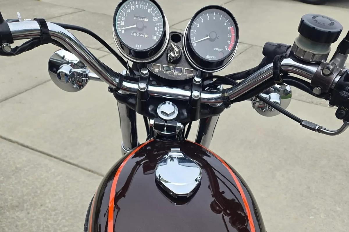 米国オンラインオークションに出品、落札された1974年式カワサキ「Z1 900」