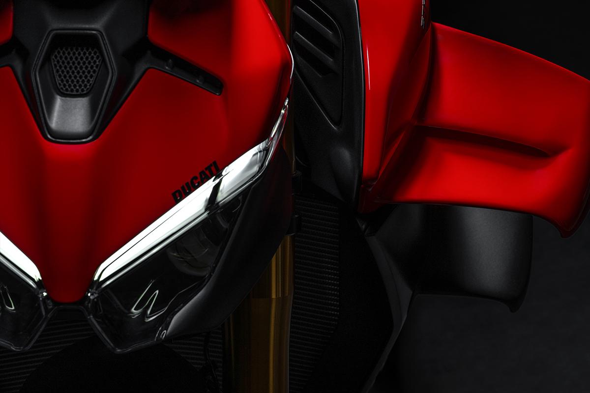 ドゥカティ「ストリートファイター V4」