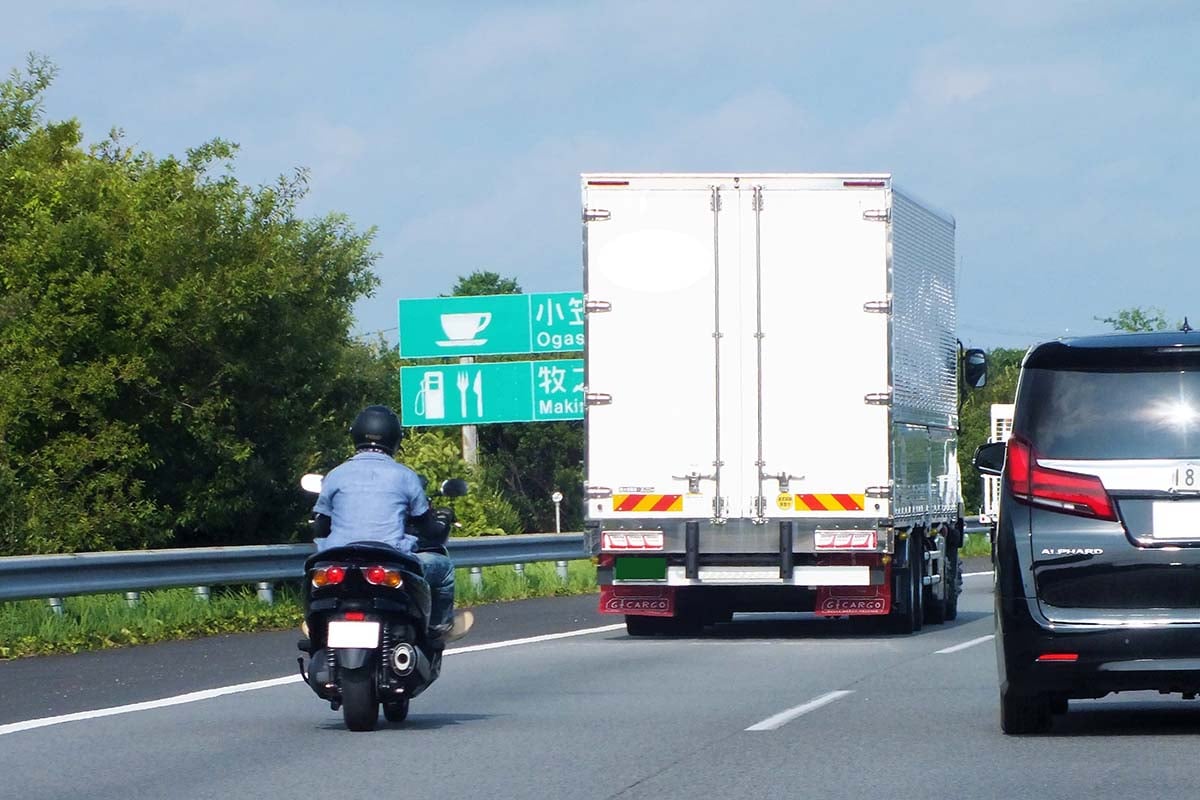これからの季節、バイクのツーリングにはもってこいだが、高速道路料金の値段の高さはちょっと。そんな人にオススメのETC周遊パスだ