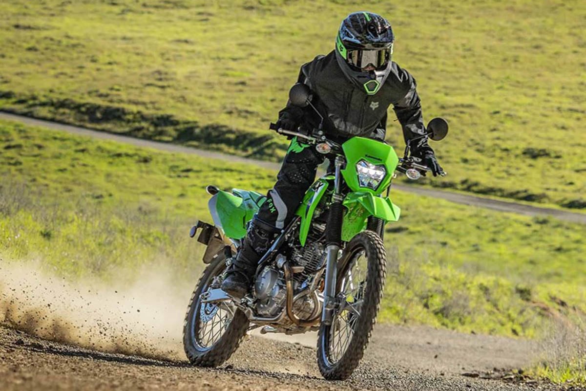 カワサキ「KLX230」