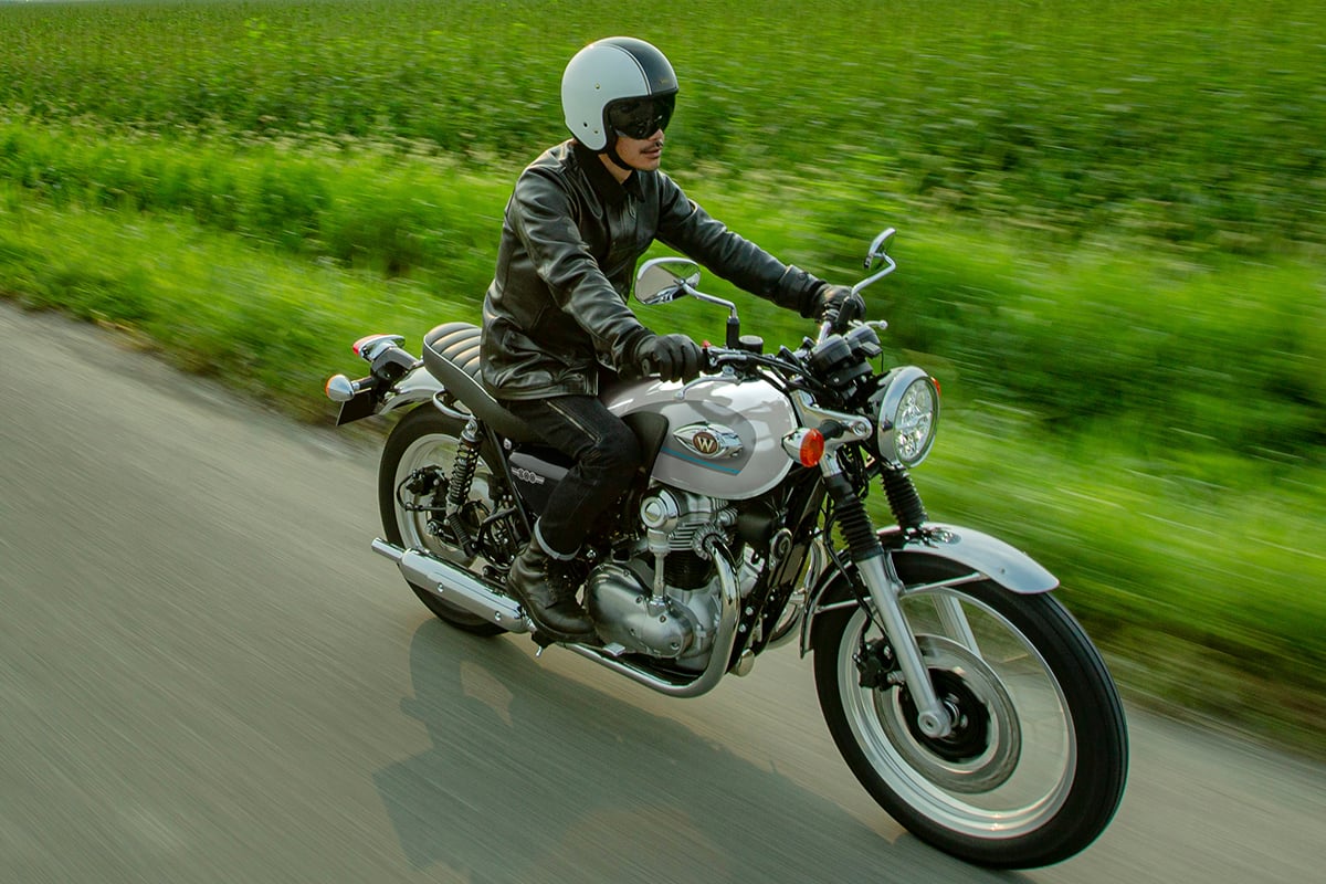 まもなく発売されるカワサキ「W800」2027年モデル
