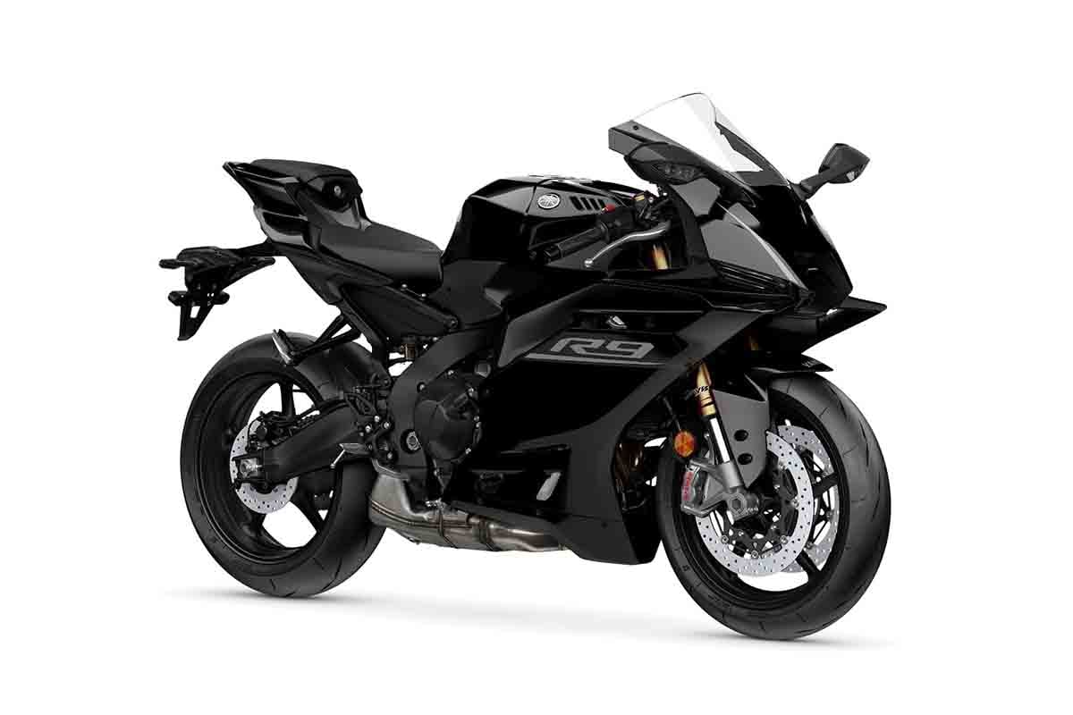 ヤマハ「YZF-R9」2027年モデルに設定された新色「ブラック」