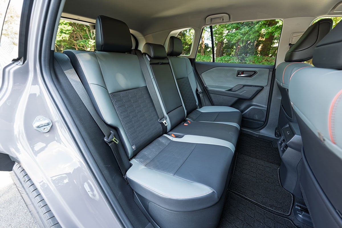 トヨタ新型「RAV4 アドベンチャー」