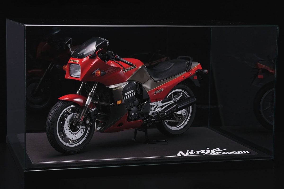アシェット・コレクションズ・ジャパン『週刊 カワサキ Ninja GPZ900R』
