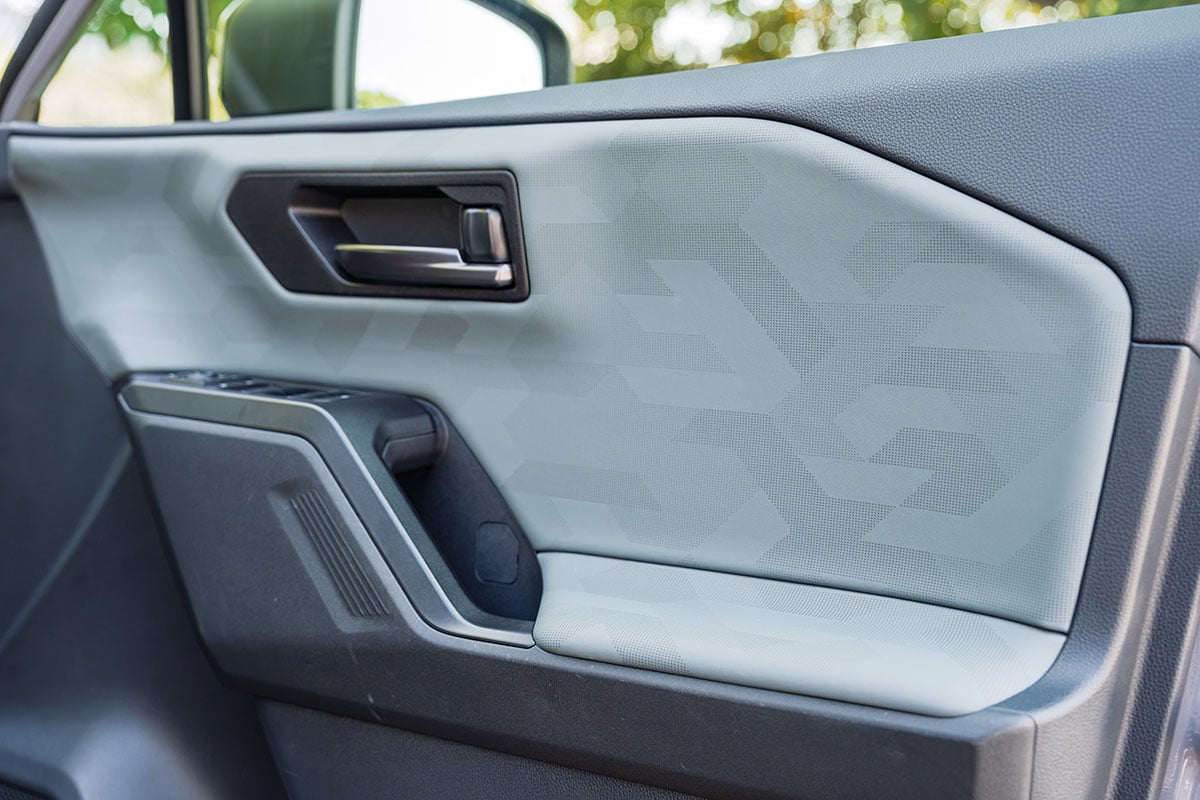 トヨタ新型「RAV4 アドベンチャー」