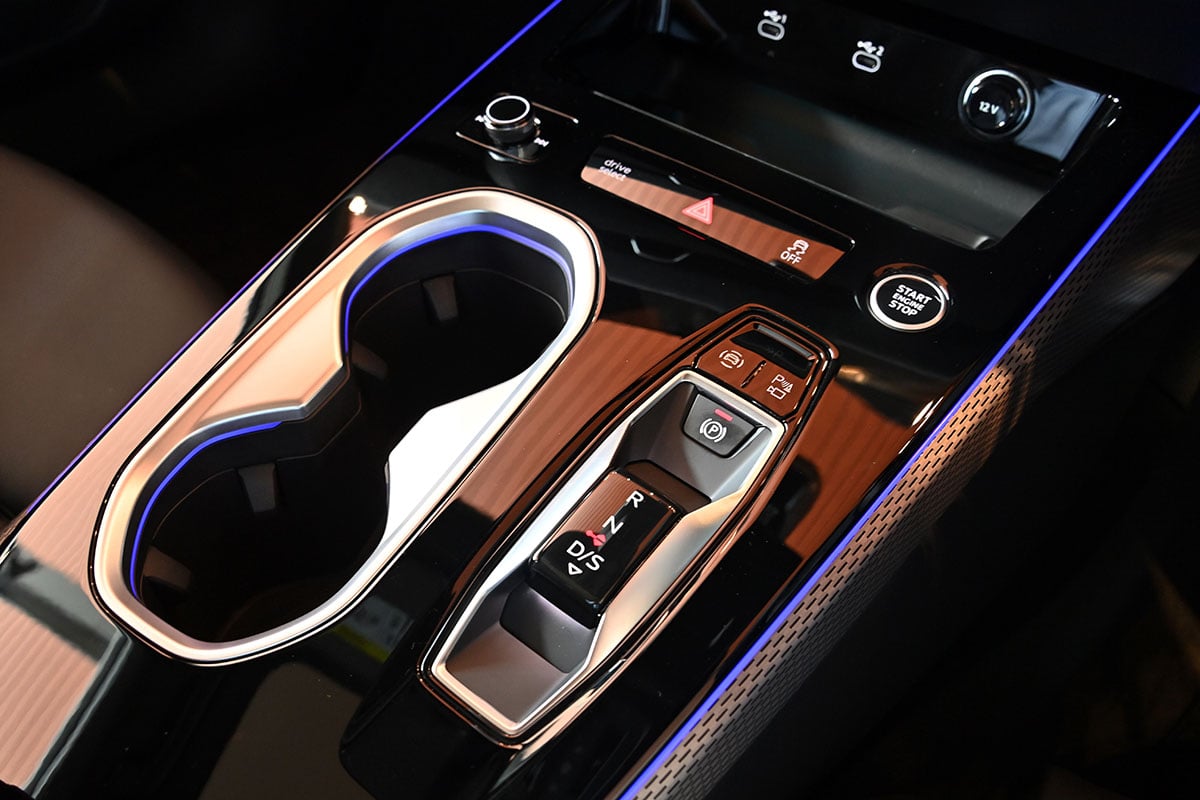 アウディ新型「A6アバント」