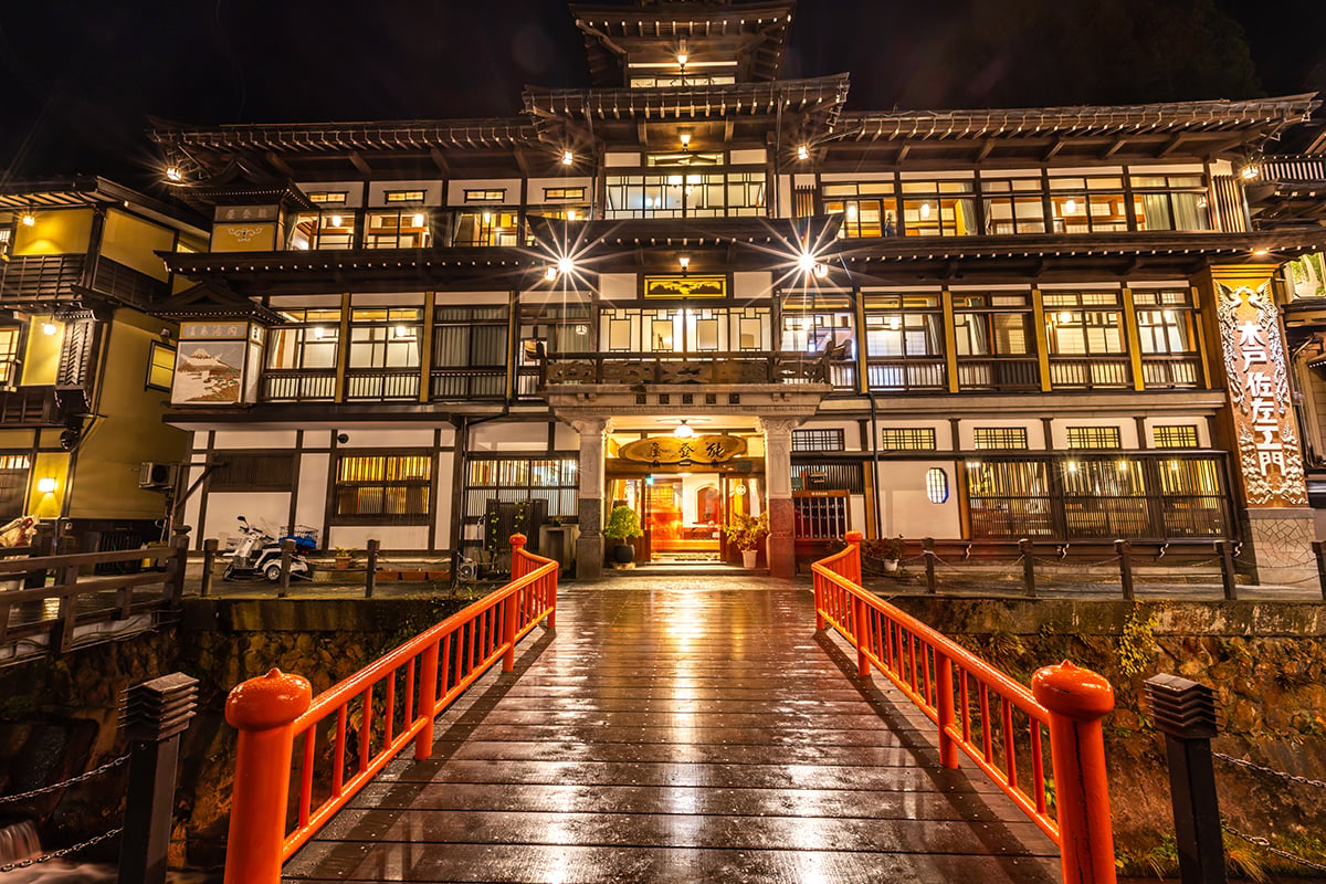 山形県「銀山温泉」