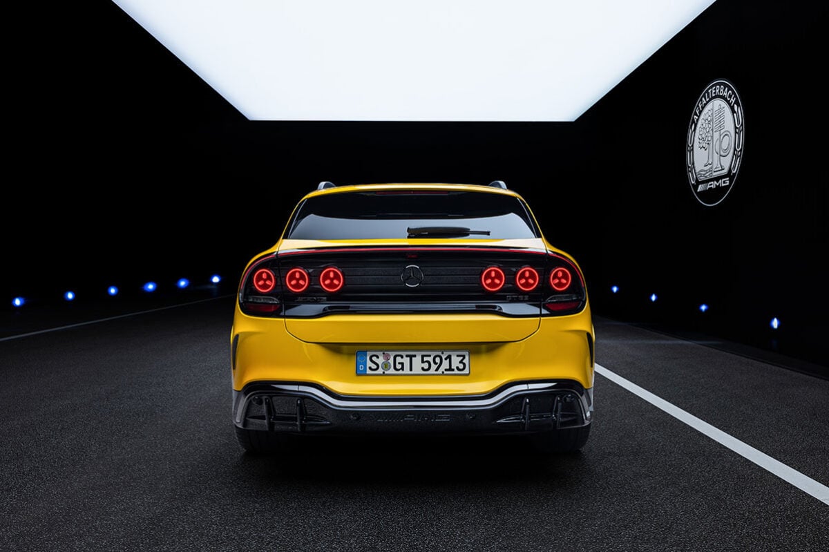 メルセデスAMG新型「GT SUV」