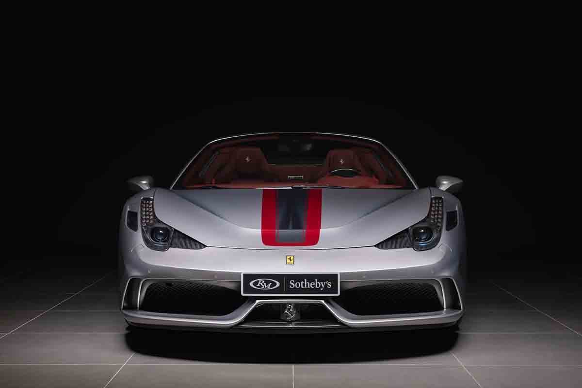RMサザビーズ主催のオンラインオークションに出品中の2015年式フェラーリ「458スペチアーレA」Jeroen Vink(c)2026 Courtesy of RM Sotheby's