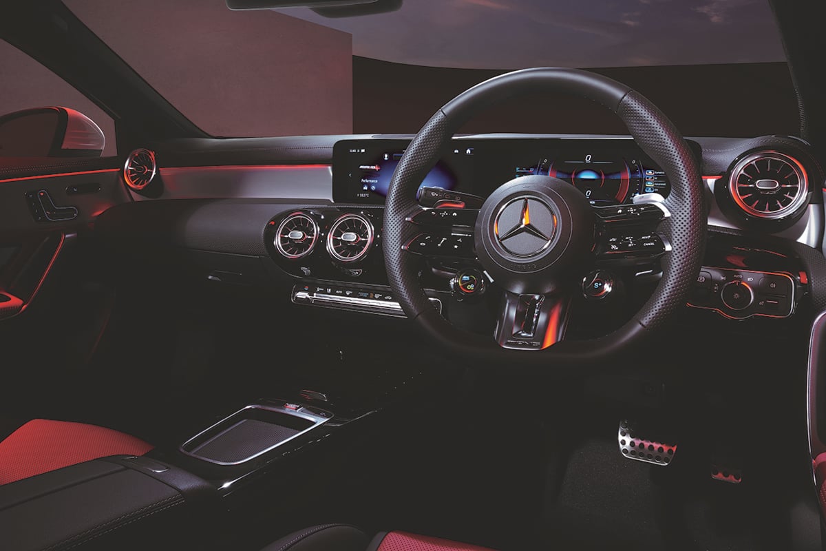 メルセデスAMG「A 35 4MATIC」