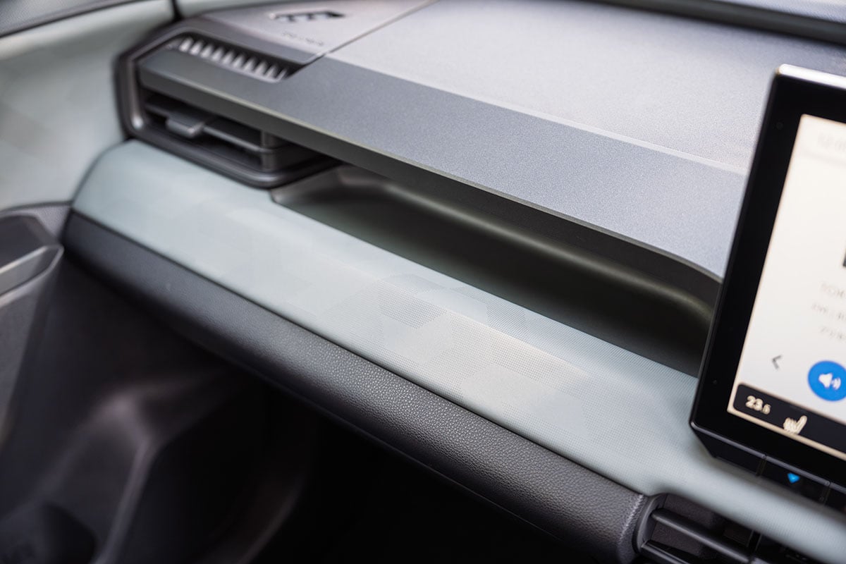 トヨタ新型「RAV4 アドベンチャー」