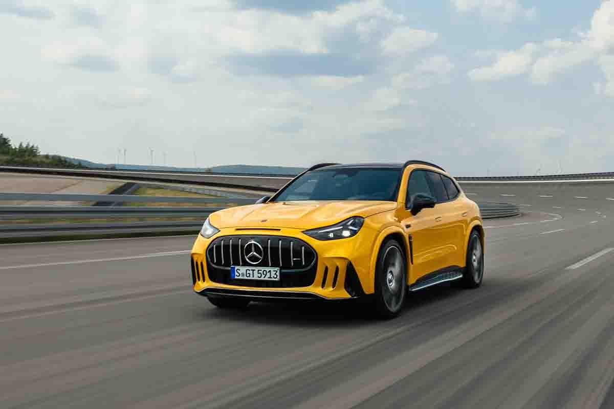 世界初公開されたメルセデスAMG新型「GT63 SUV」