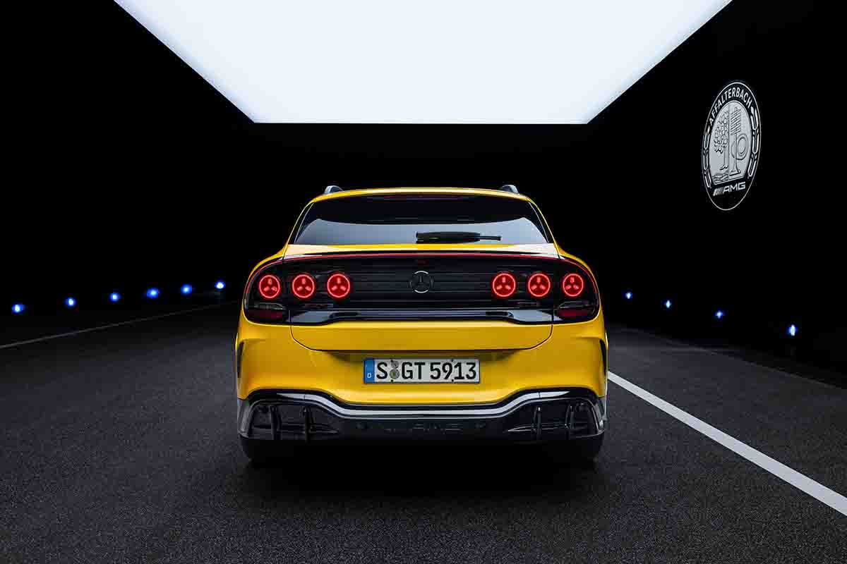 世界初公開されたメルセデスAMG新型「GT63 SUV」