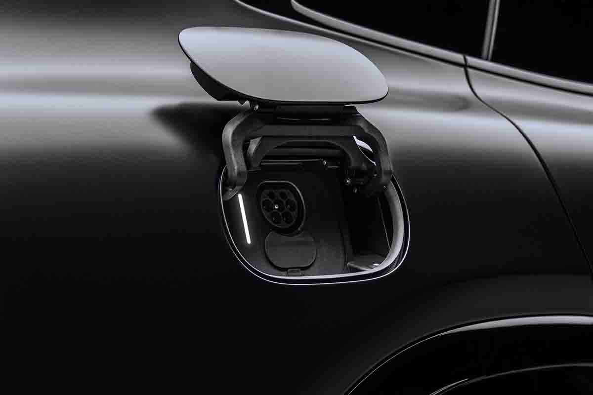 世界初公開されたメルセデスAMG新型「GT55 SUV」