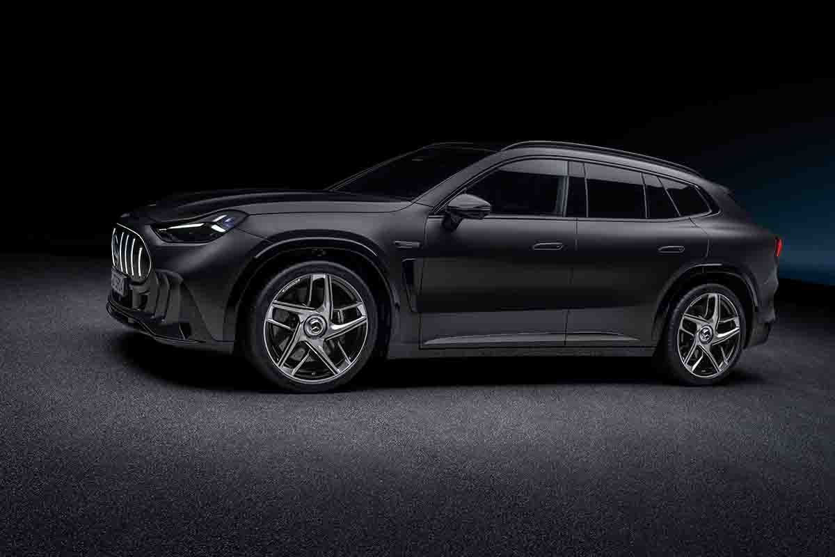世界初公開されたメルセデスAMG新型「GT55 SUV」