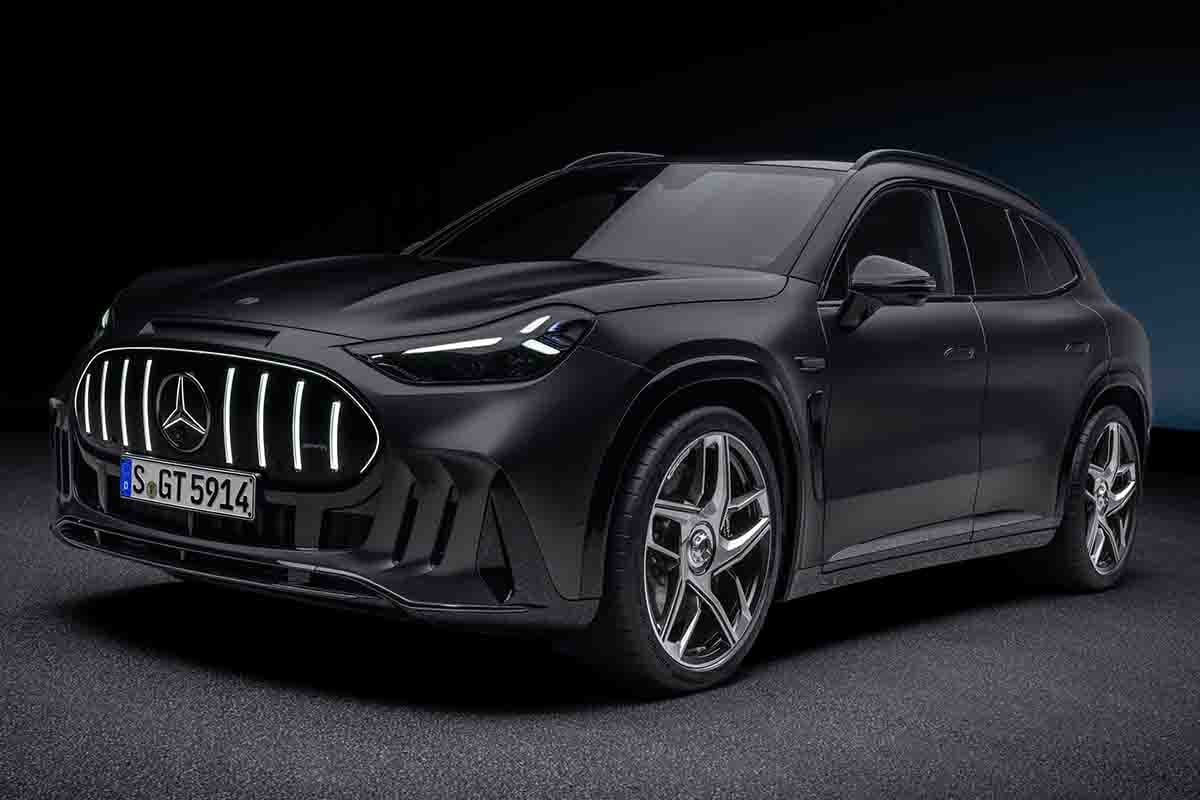 世界初公開されたメルセデスAMG新型「GT55 SUV」