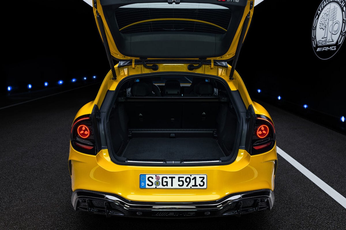 メルセデスAMG新型「GT SUV」