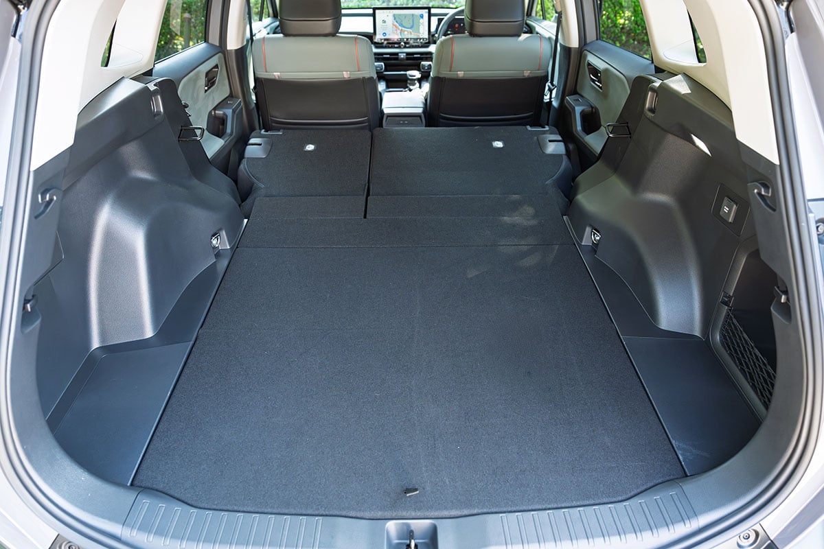 トヨタ新型「RAV4 アドベンチャー」