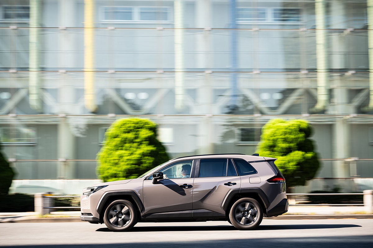 トヨタ新型「RAV4 アドベンチャー」