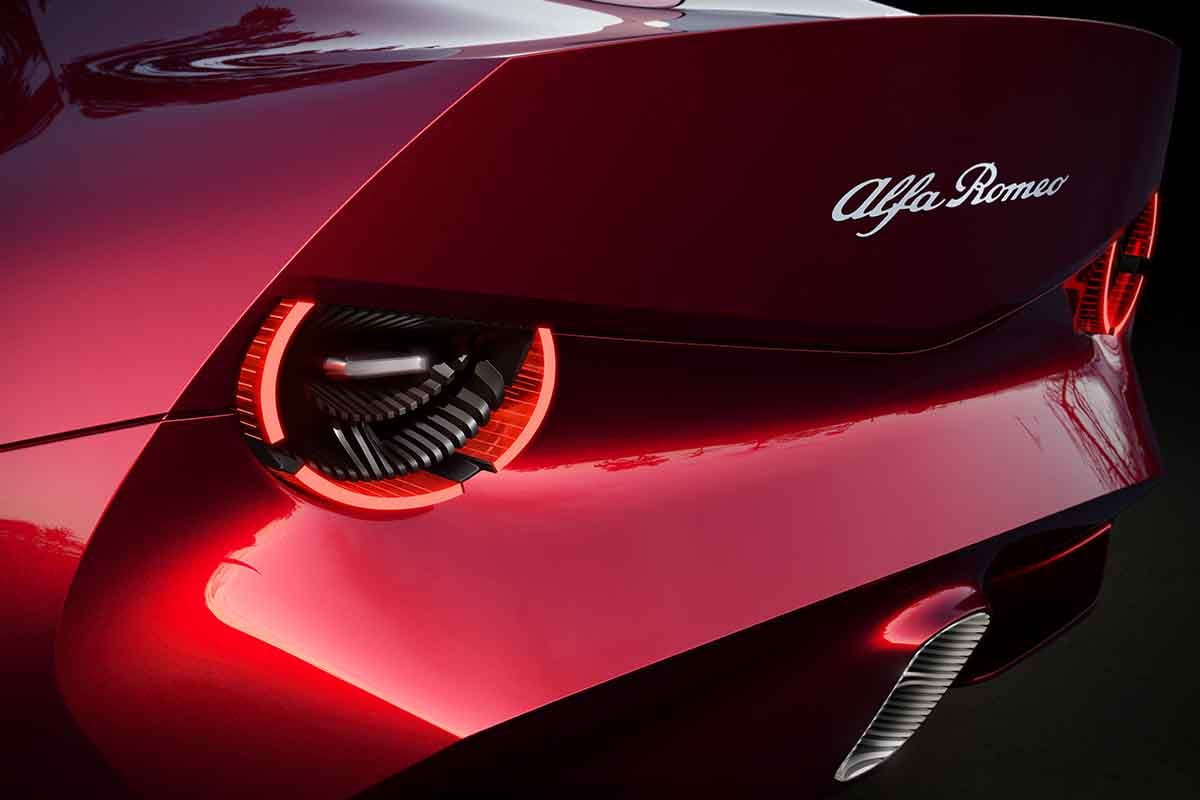 アルファ ロメオ新型「クオーレロッソ」