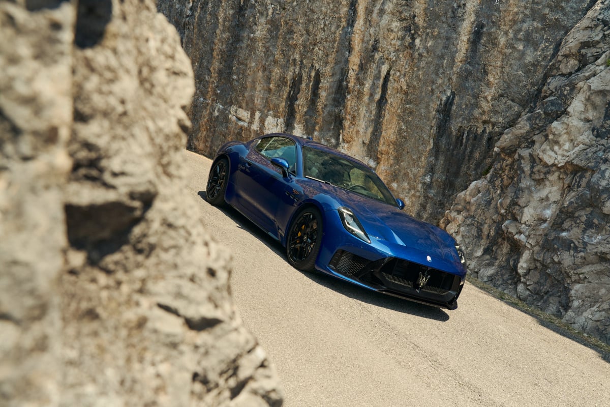 マセラティ新型「グラントゥーリズモ」