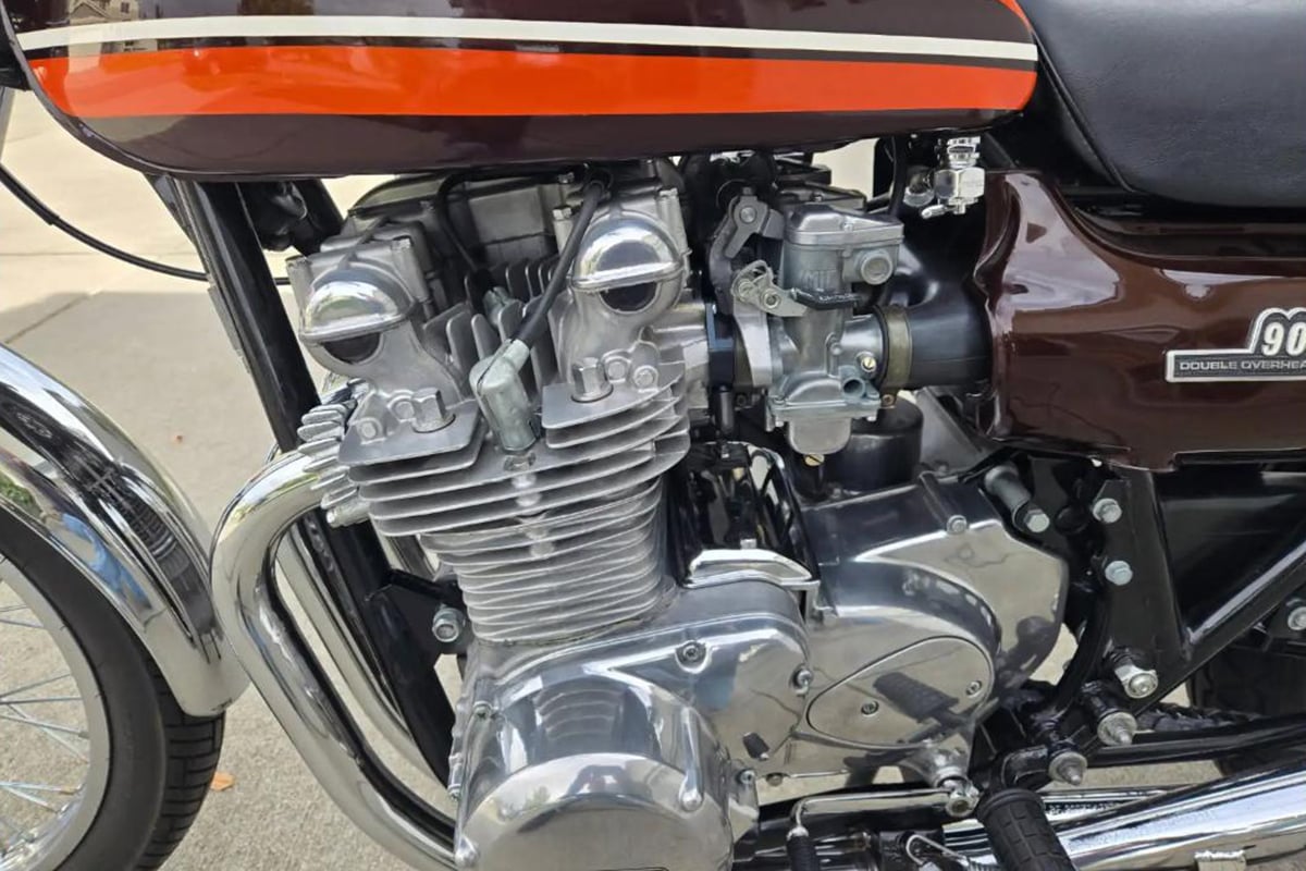 米国オンラインオークションに出品、落札された1974年式カワサキ「Z1 900」