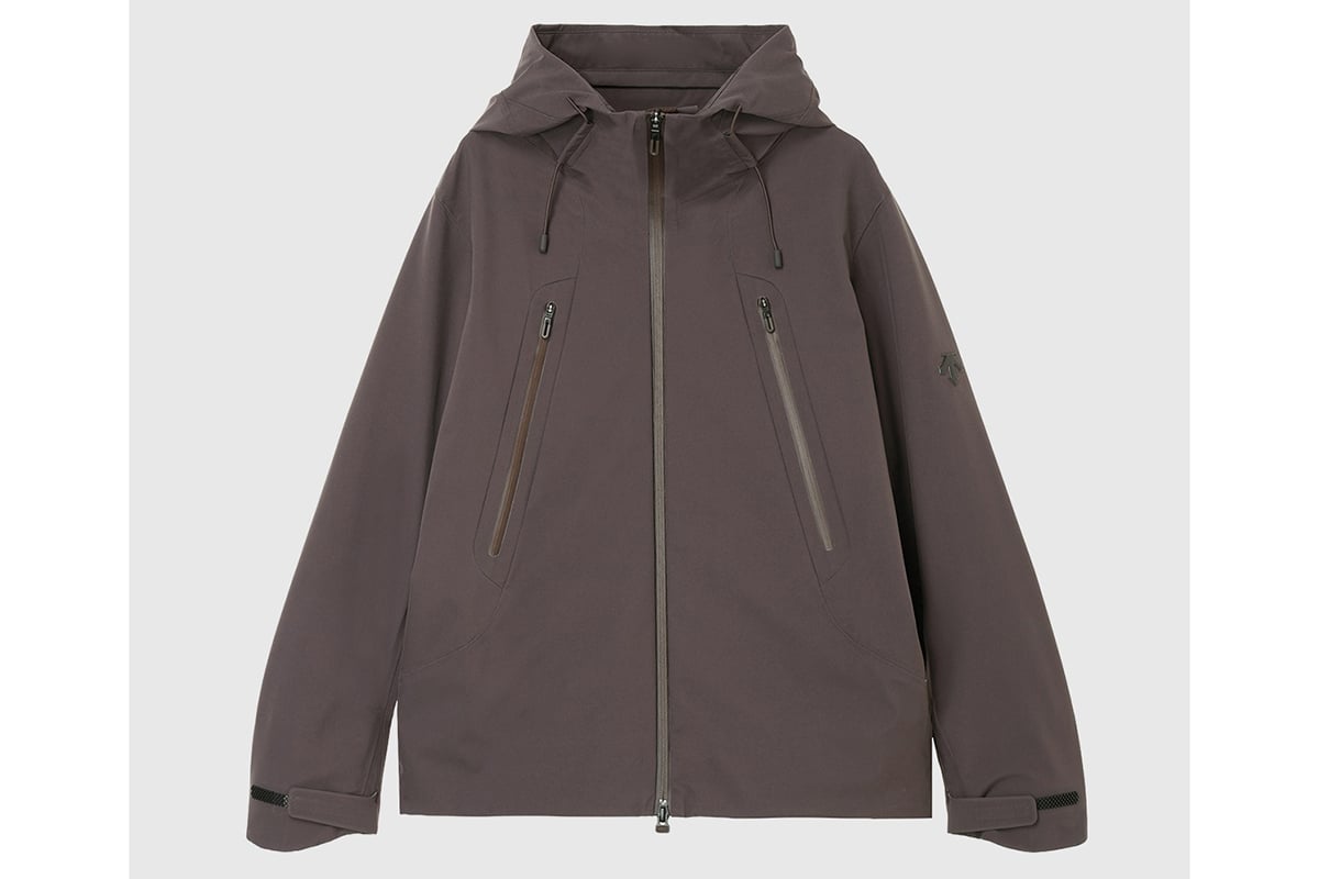 WOMEN：HARD SHELL JACKET CREAS-L（アッシュブラウン）：6万500円　新色