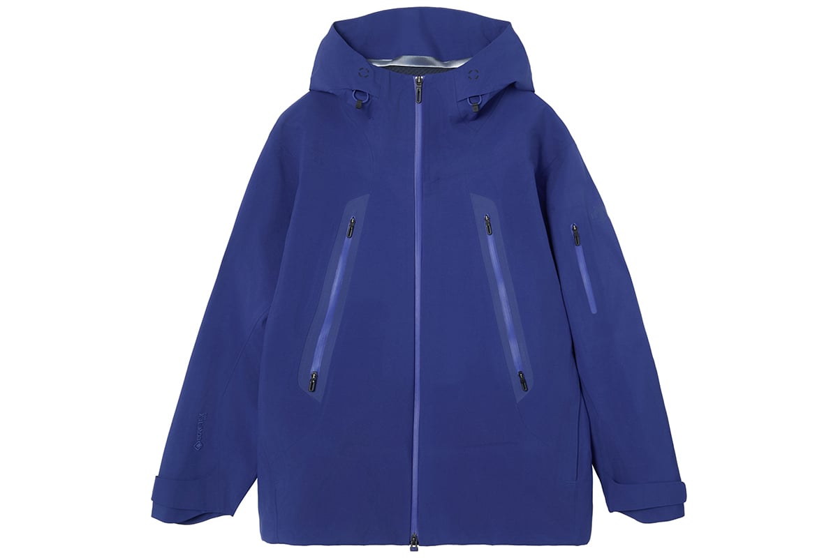 MEN：HARD SHELL JACKET GORE-TEX PRO CREAS（ヒーローブルー）：12万1000円　新色