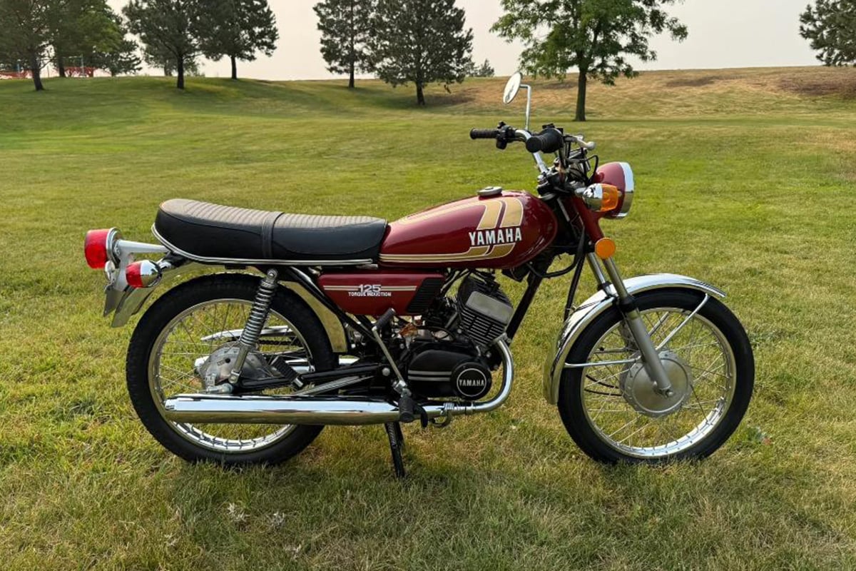 米国オンラインオークションに出品、落札された1975年式ヤマハ「RD125」