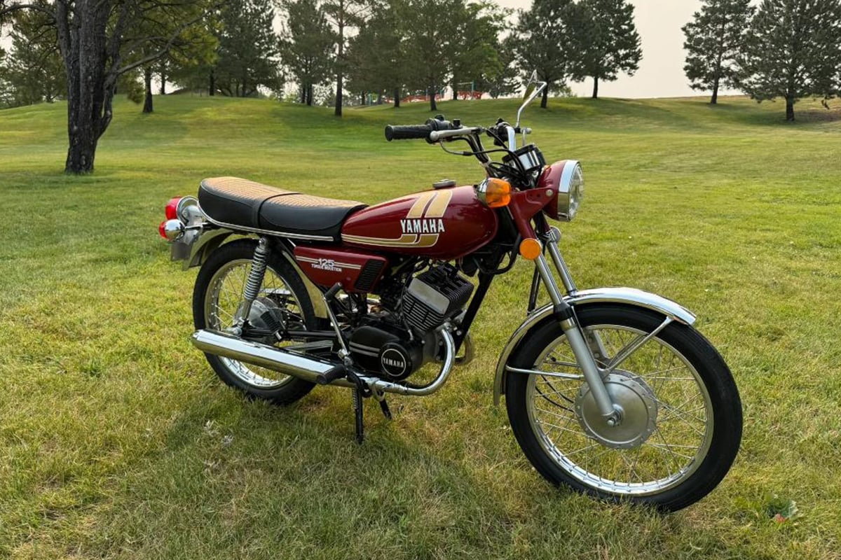 米国オンラインオークションに出品、落札された1975年式ヤマハ「RD125」