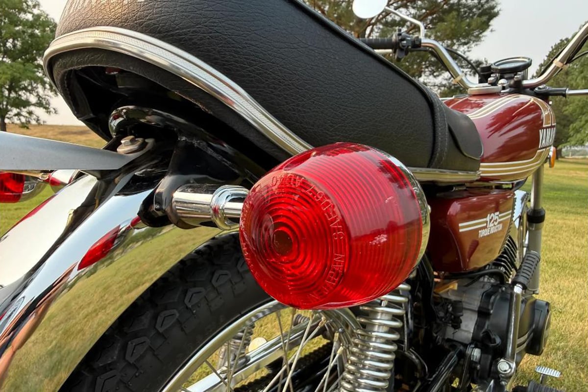 米国オンラインオークションに出品、落札された1975年式ヤマハ「RD125」