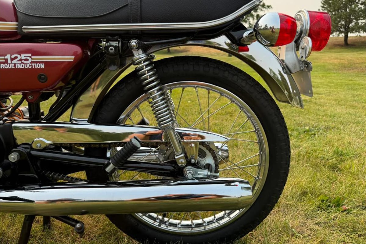 米国オンラインオークションに出品、落札された1975年式ヤマハ「RD125」