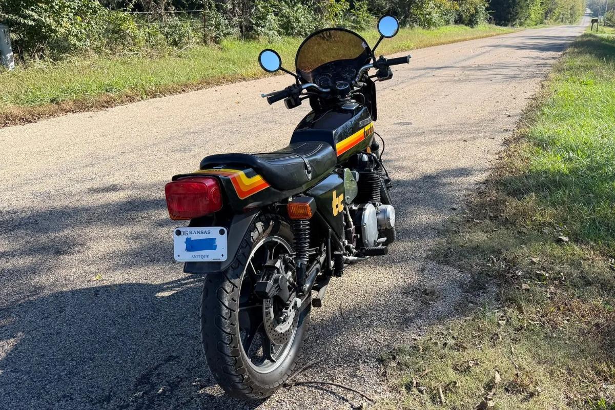 米国オンラインオークションに出品、落札された1978年式カワサキ「Z1-R TC」