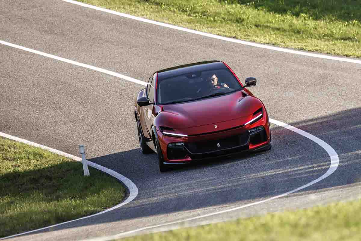 フェラーリ「プロサングエ」ハンドリング・スペチアーレ・パッケージ装着車