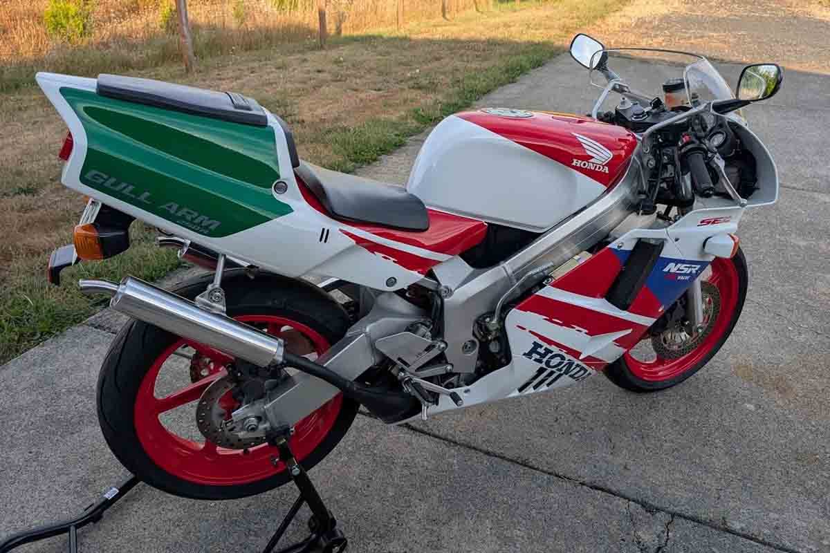 米国オンラインオークションに登場、落札された1991年式ホンダ「NSR250R SE」
