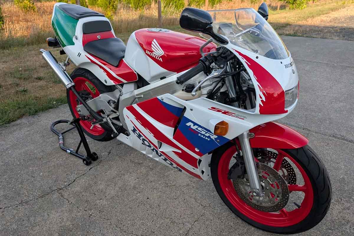 米国オンラインオークションに登場、落札された1991年式ホンダ「NSR250R SE」
