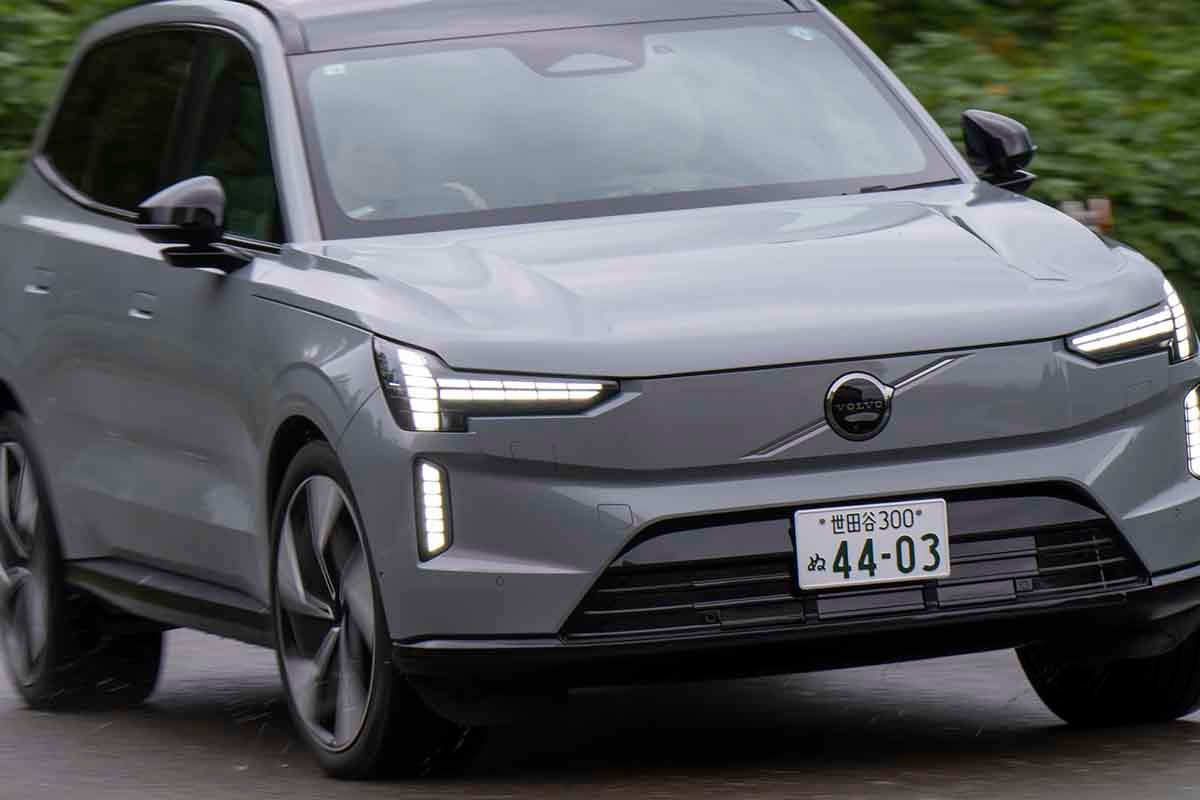 ボルボEX90