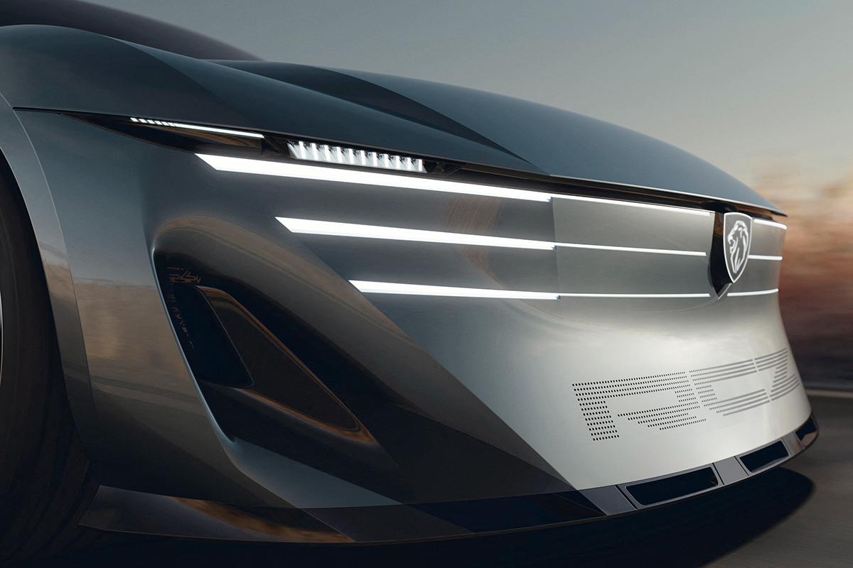世界初公開されたプジョー新型「RCZヴィジョン」