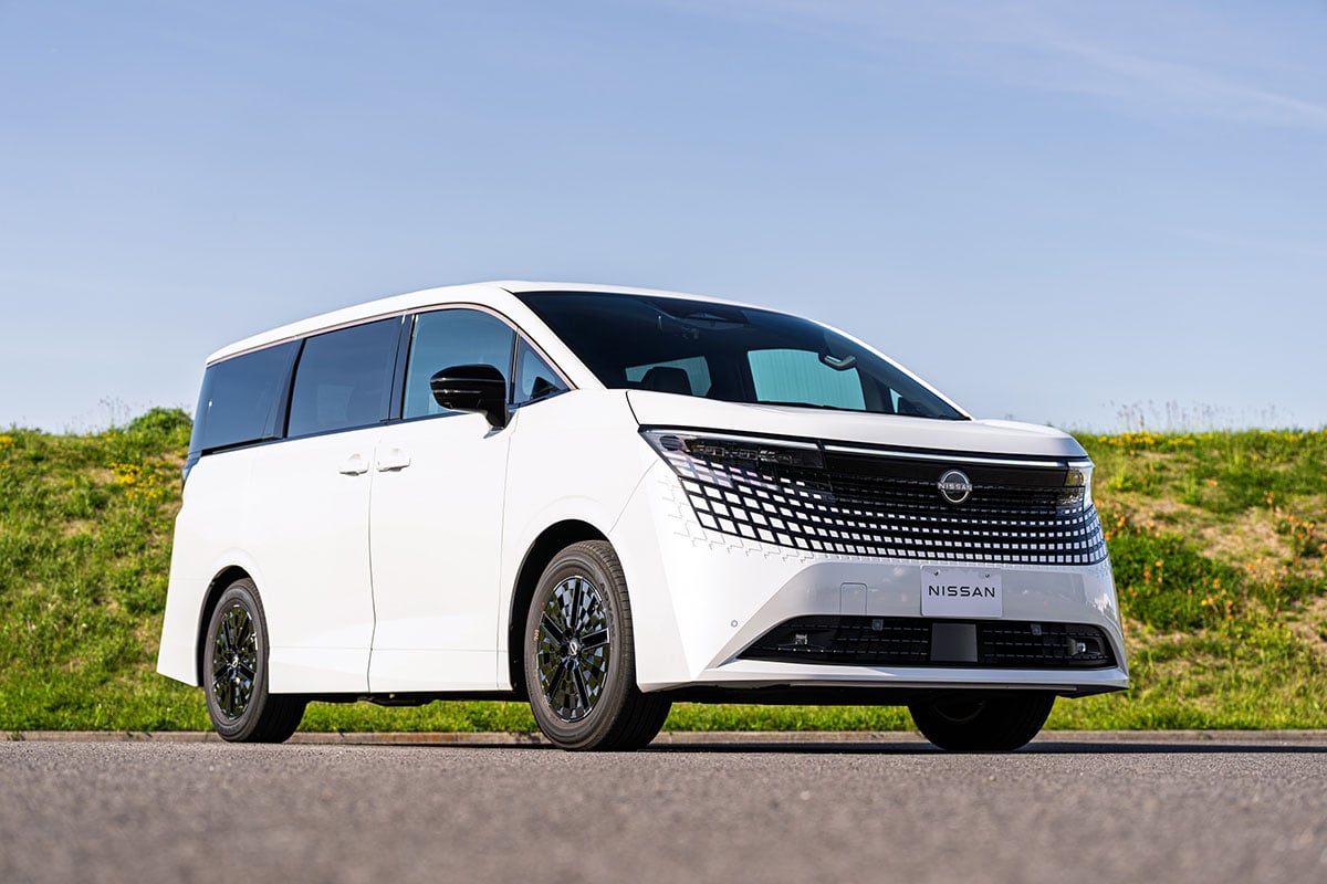 日産 新型「エルグランド」