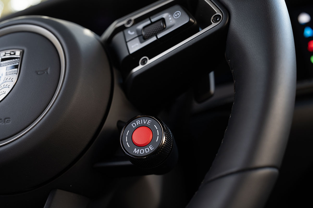 ポルシェ新型「911ターボS」