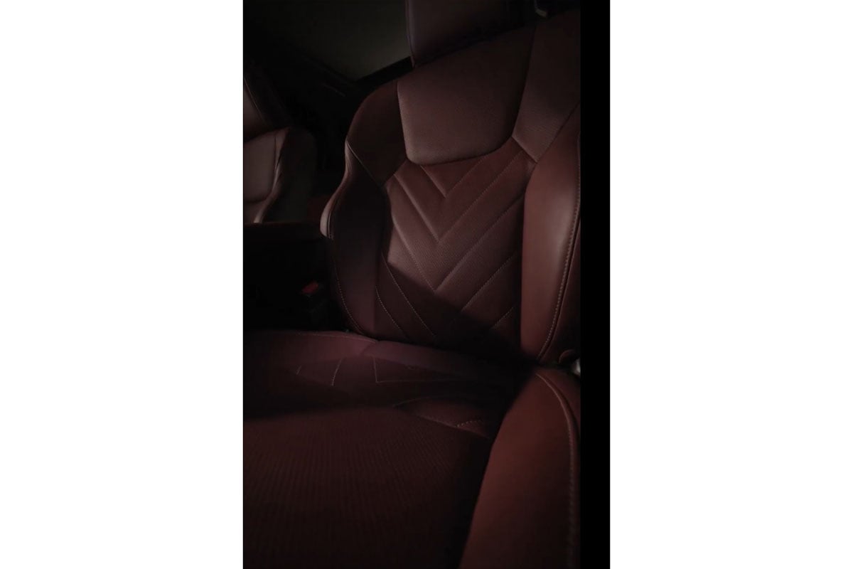 レクサス新型「NX」のティザー画像