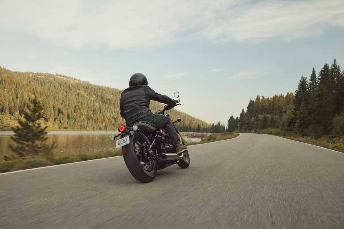 トライアンフ「ボンネビル ボバー」